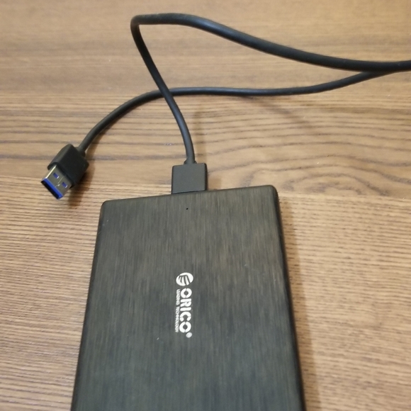 2.5 Hard Drive enclosure for SSD. - Picture 2 of 4